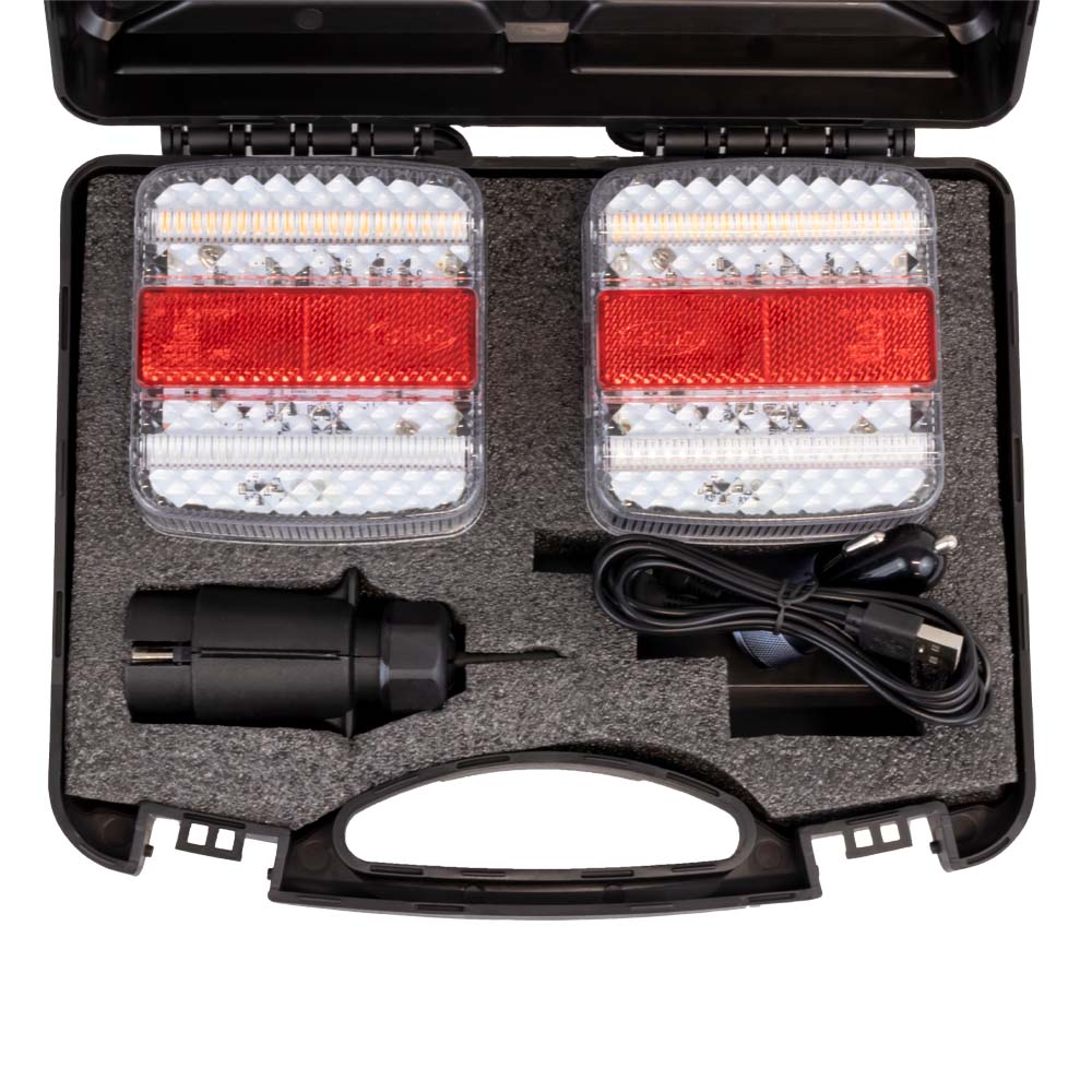 SET OF 2 WIRELESS MAGNETIC LED REAR LIGHTS