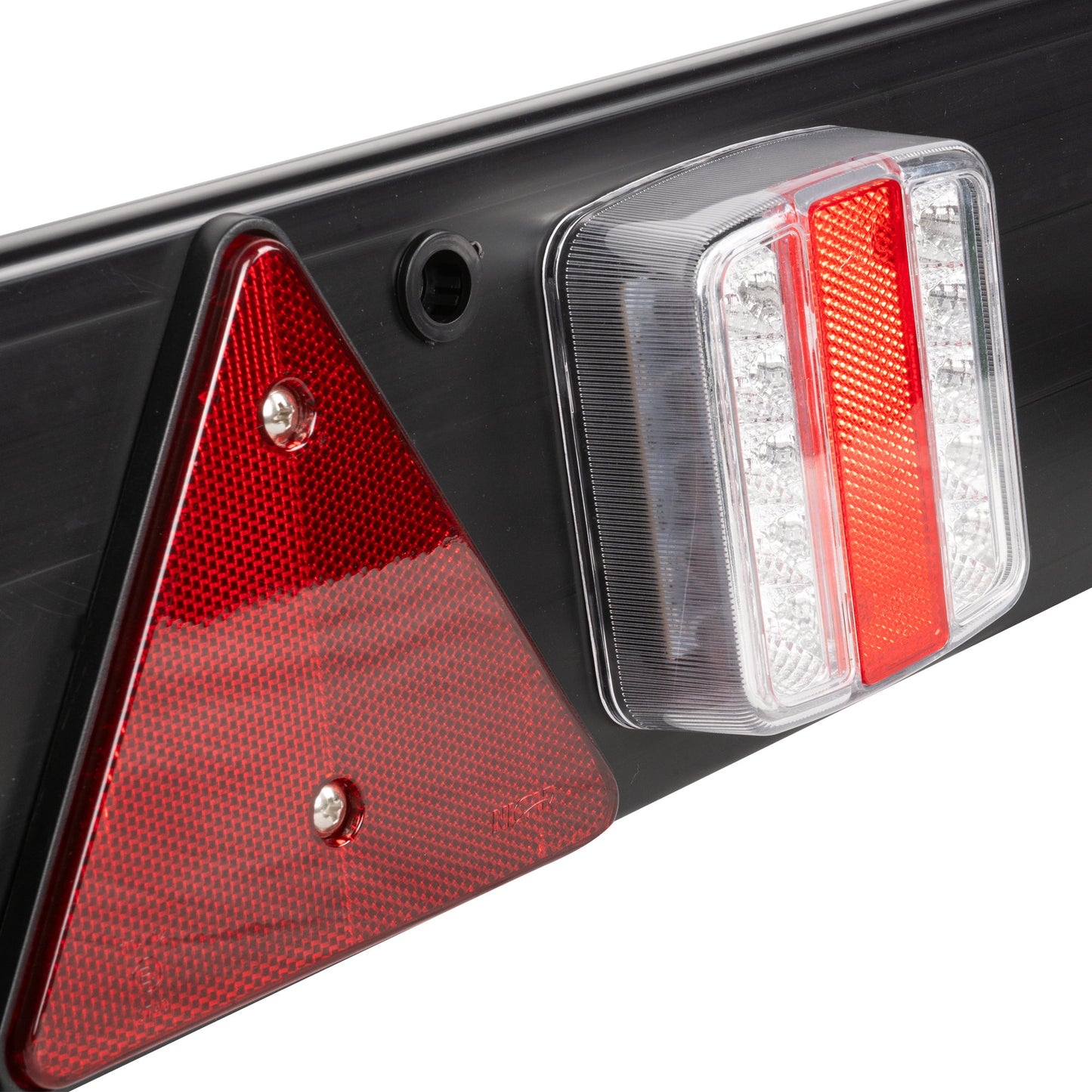 TRAILER TOWING BAR  WITH 2 REAR LIGHTS AN 2 TRIANGULAR REFLECTORS 1100X140MM